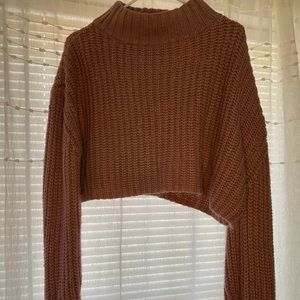Crop Top Muave Sweater Size M.